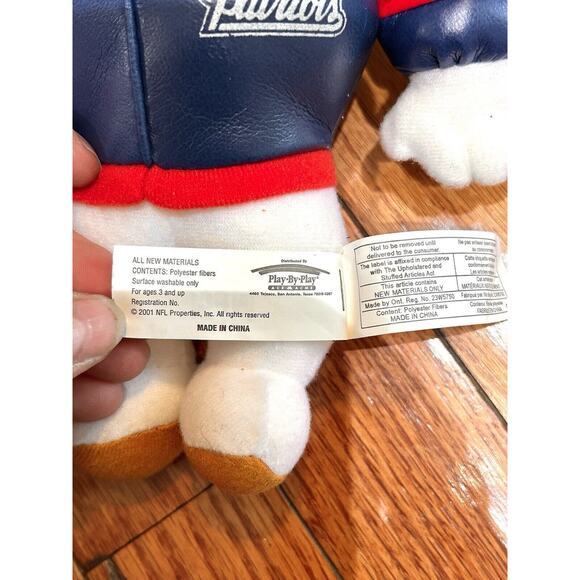 New England Patriots Official NFL Plush Monkey Ape Gorilla 8" Play By Play 2001 - Picture 2 of 5